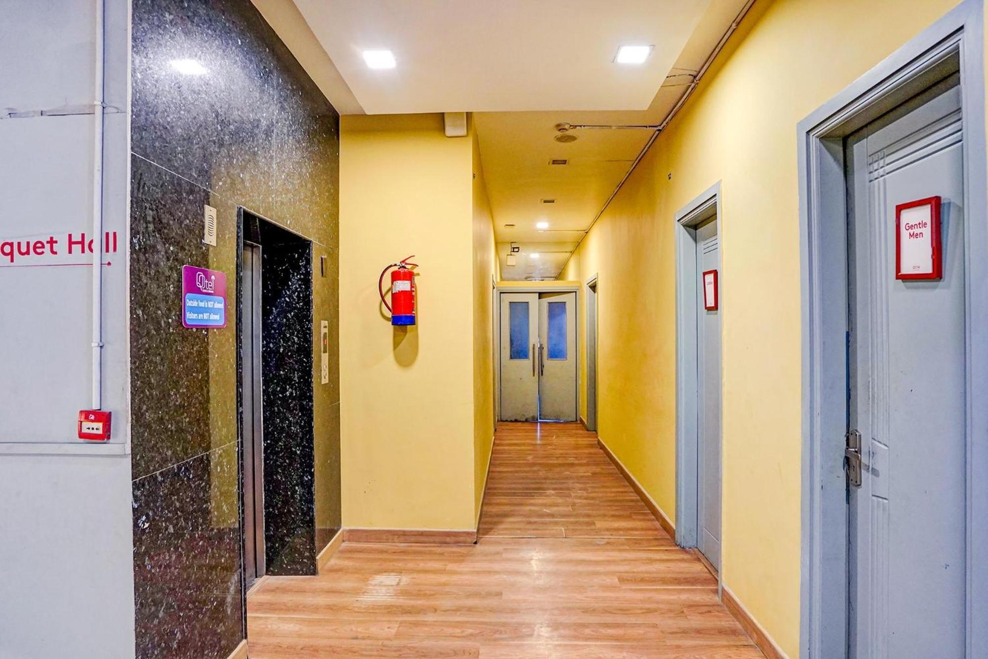 Fabhotel D75 At Residency Ghaziabad Εξωτερικό φωτογραφία